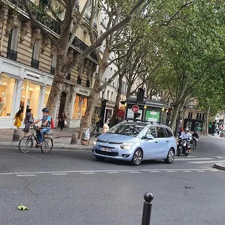 Stuning Place ,gare Montparnasse ,center ,front Of Metro Hotel